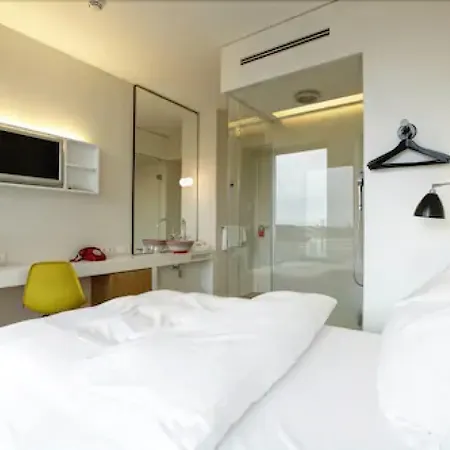Cityhotel Am Thielenplatz מלון 4*