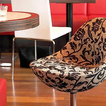 Cityhotel Am Thielenplatz فندق 4*